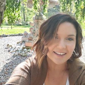 Meet your Posher, Lindsay